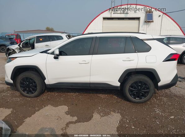 2T3G1RFV5LC134975 2020 TOYOTA LE White 