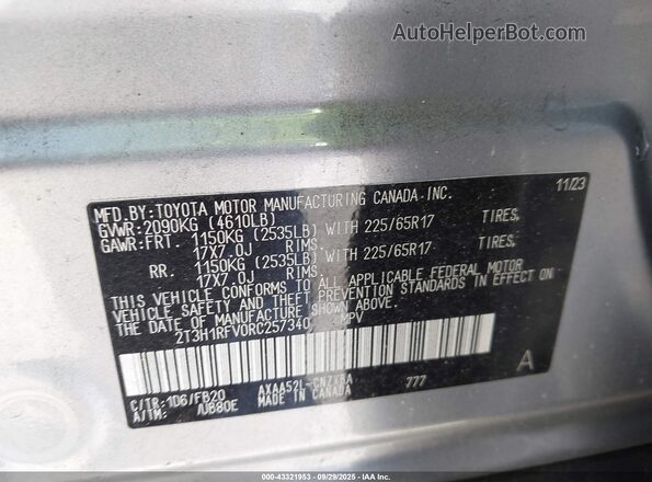 2T3H1RFV0RC257340 2024 TOYOTA LE Silver ძრავის განყოფილების ხედი