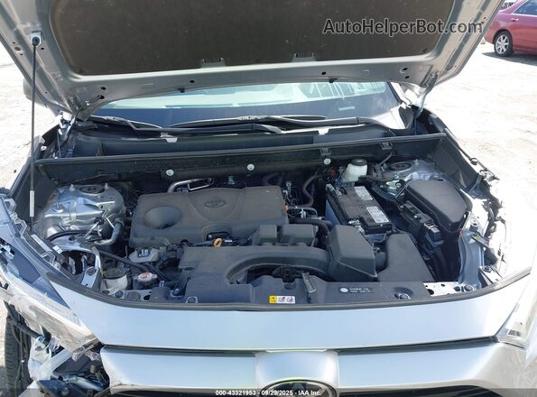 2T3H1RFV0RC257340 2024 TOYOTA LE Silver უკანა ხედი