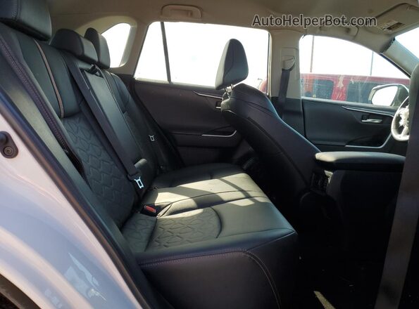 2T3J1RFV3RW478107 2024 TOYOTA RAV4 White 
