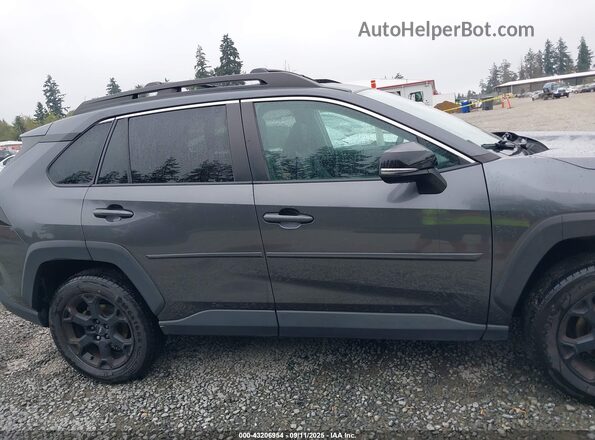 2T3J1RFV8LC067665 2020 TOYOTA RAV4 Gray Vista interior trasera