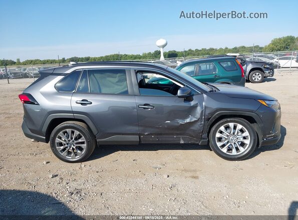 2T3N1RFV1PW380661 2023 TOYOTA LIMITED Серый Вид задней части салона