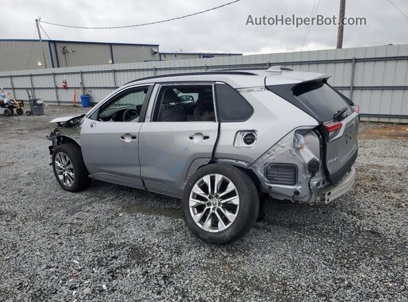 2T3N1RFVXMC207556 2021 TOYOTA LIMITED Серебряный Задняя левая четверть