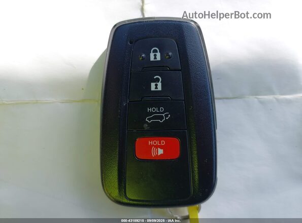 2T3P1RFV3NC321568 2022 TOYOTA LE Gray Widok deski rozdzielczej