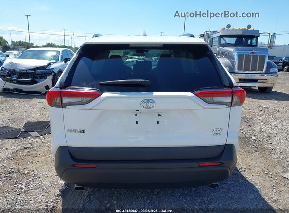 2T3P1RFV6LW136040 2020 TOYOTA LE White 