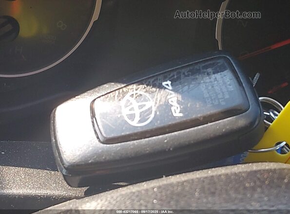 2T3W1RFV2MC104054 2021 TOYOTA LE Gray წინა პანელის ხედი