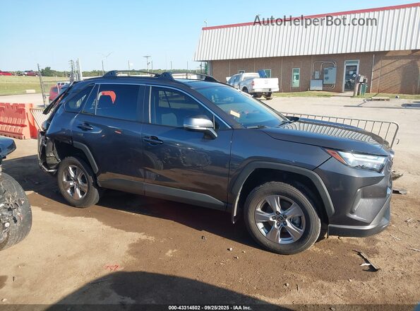 2T3W1RFV2RW344033 2024 TOYOTA LE Silver Вид задньої частини салону