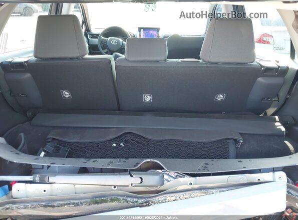2T3W1RFV2RW344033 2024 TOYOTA LE Silver 