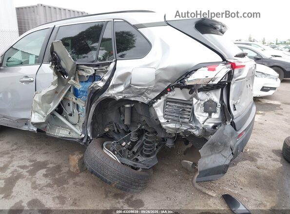 2T3W1RFV4LW085942 2020 TOYOTA LE Silver Դիմացի տեսք