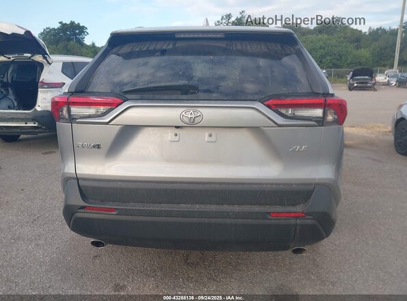 2T3W1RFV5MC089565 2021 TOYOTA LE Silver 