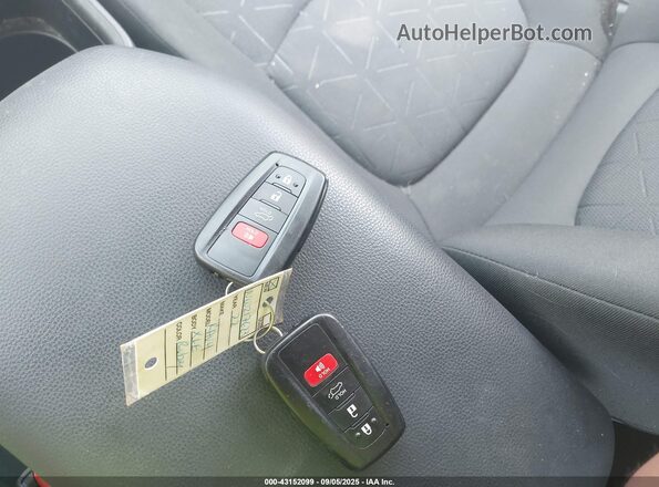 2T3W1RFVXNW217623 2022 TOYOTA LE Red Vista del salpicadero