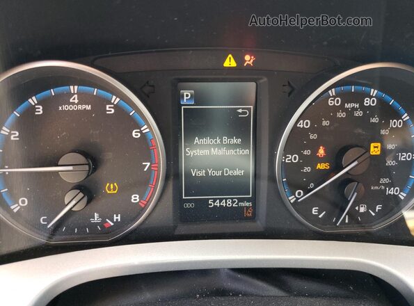 2T3WFREV6JW445129 2018 TOYOTA RAV4 Silver 