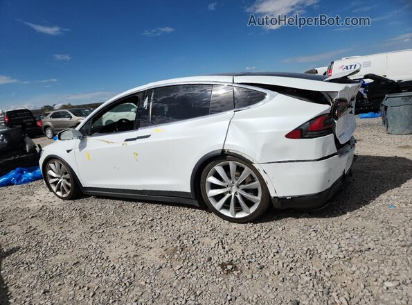 5YJXCBE26JF109304 2018 TESLA MODEL X White 