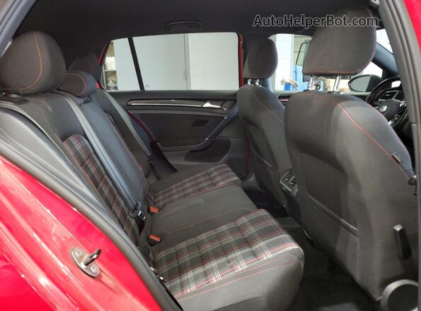 3VW447AU8HM042101 2017 VOLKSWAGEN GTI Red 