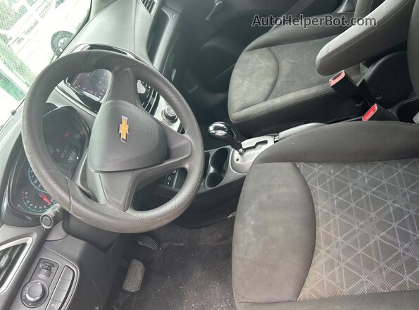 KL8CB6SA4MC717000 2021 CHEVROLET SPARK Orange Vista interior de 360 grados