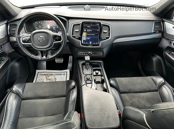 YV4A22PMXJ1205174 2018 VOLVO XC90 White 