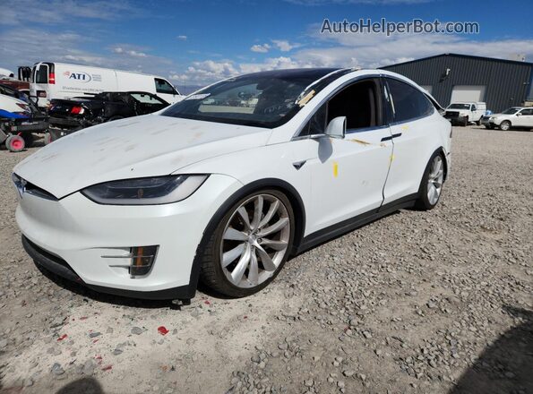 5YJXCBE26JF109304 2018 TESLA MODEL X White 