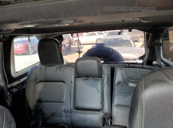 1C4HJXEG2KW513460 2019 JEEP WRANGLER Silver Rear interior view