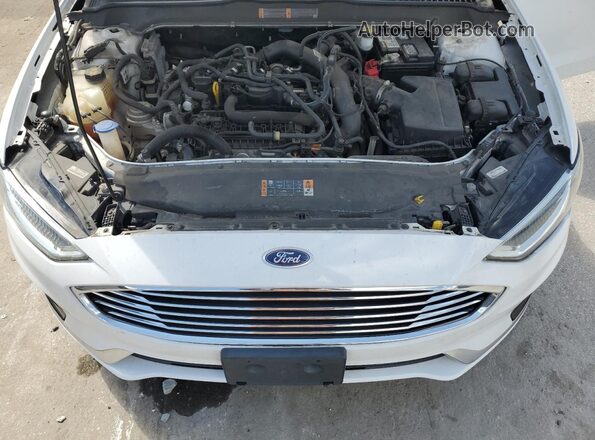 3FA6P0CD6KR233944 2019 FORD FUSION White Vista del compartimento del motor