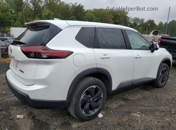 5N1BT3BB8RC692256 2024 NISSAN ROGUE White 