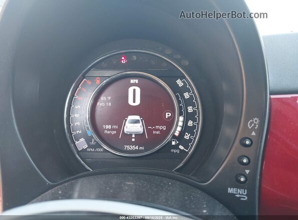 3C3CFFKR1HT586432 2017 FIAT 500 Красный Вид задних сидений