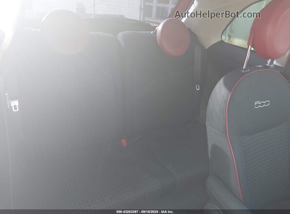 3C3CFFKR1HT586432 2017 FIAT 500 Красный Вид наклейки с VIN-кодом