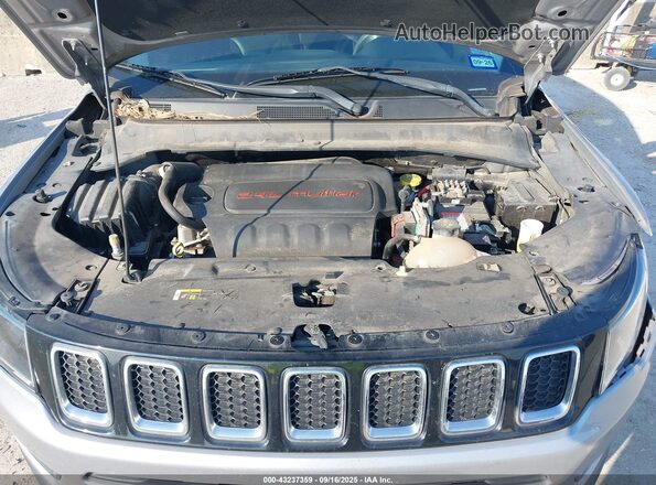3C4NJCBB5HT647768 2017 JEEP NEW COMPASS Silver 