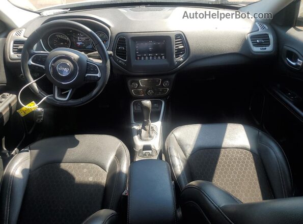 3C4NJCBB7LT212517 2020 JEEP COMPASS White Vista del salpicadero
