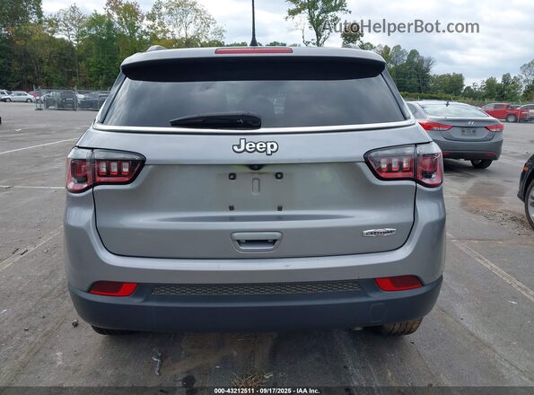 3C4NJCBB8LT151081 2020 JEEP COMPASS Silver 