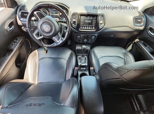 3C4NJCCB2LT187511 2020 JEEP COMPASS Gray Вид панелі приладів