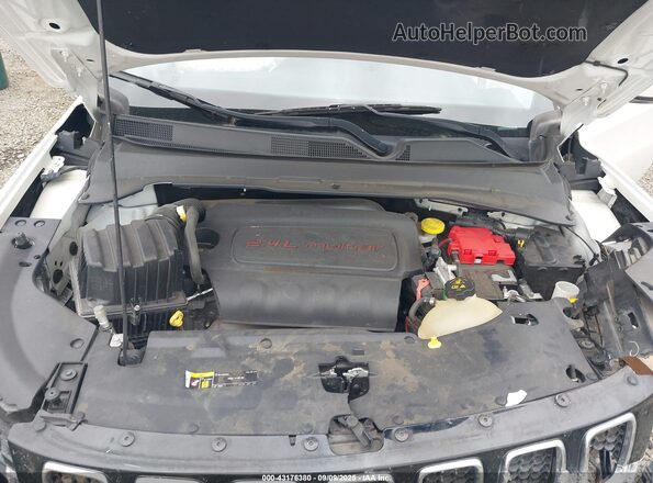 3C4NJCCB6MT573446 2021 JEEP COMPASS Белый Вид сзади