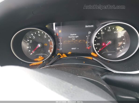 3C4NJCCB8LT176495 2020 JEEP COMPASS Белый Вид задних сидений