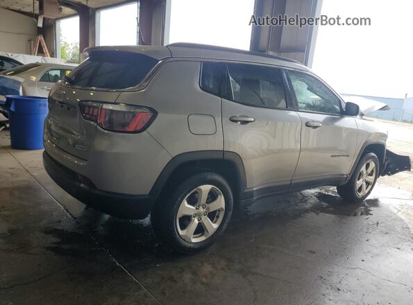3C4NJDBB1JT200091 2018 JEEP COMPASS Silver 