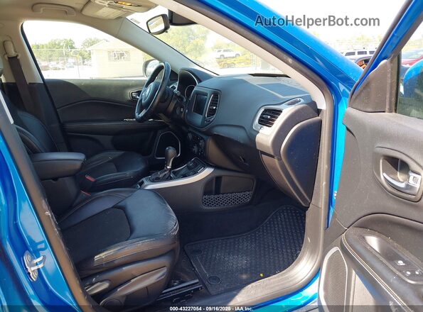 3C4NJDBB2LT132807 2020 JEEP COMPASS Blue Vista interior delantera