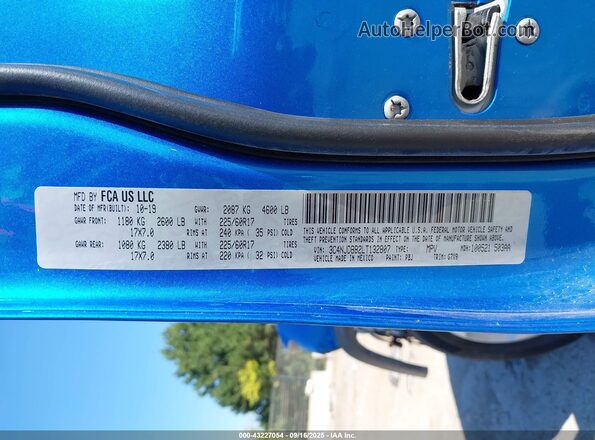 3C4NJDBB2LT132807 2020 JEEP COMPASS Blue Vista del compartimento del motor