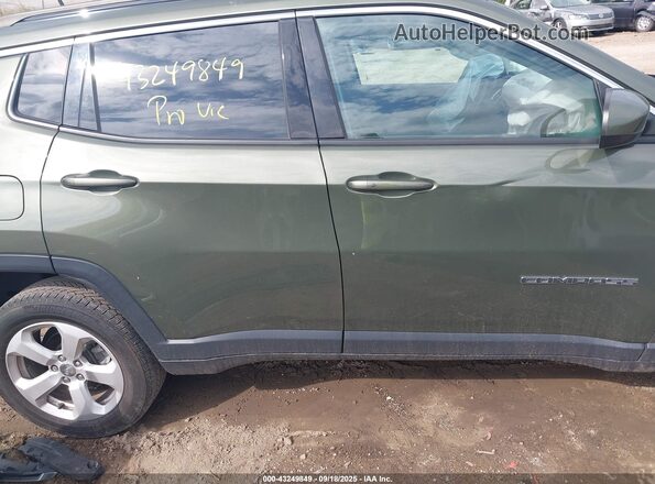 3C4NJDBB3JT140718 2018 JEEP COMPASS Green უკანა სალონის ხედი