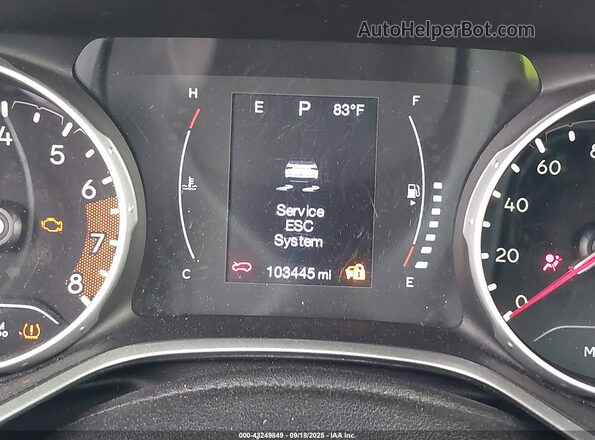 3C4NJDBB3JT140718 2018 JEEP COMPASS Green უკანა სავარძლების ხედი
