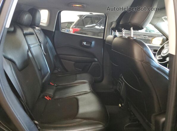 3C4NJDBB3JT360988 2018 JEEP COMPASS Black 