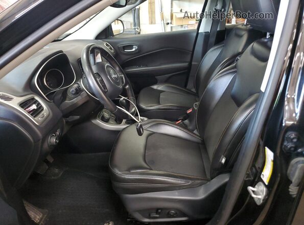 3C4NJDBB3JT360988 2018 JEEP COMPASS Black 