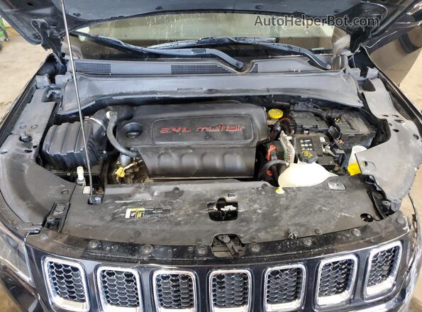 3C4NJDBB3JT360988 2018 JEEP COMPASS Black 