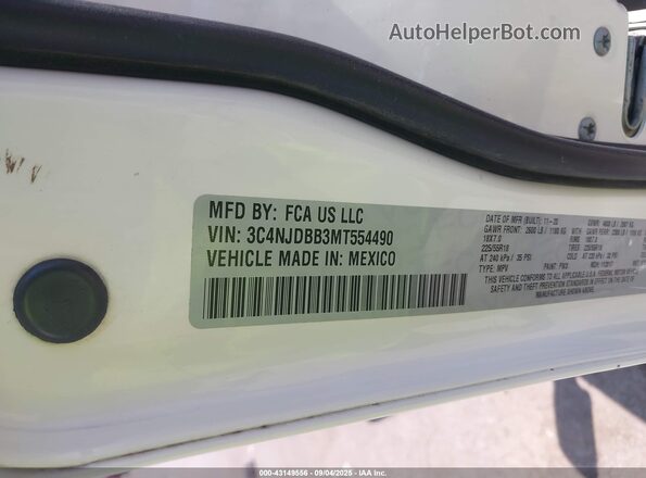 3C4NJDBB3MT554490 2021 JEEP COMPASS White Engine compartment view