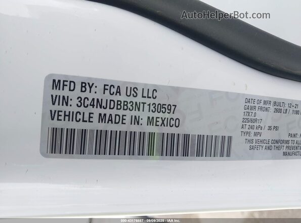 3C4NJDBB3NT130597 2022 JEEP COMPASS White Widok komory silnika
