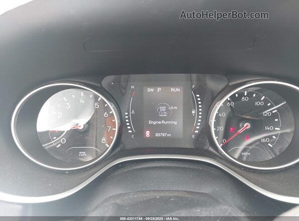 3C4NJDBB5LT157152 2020 JEEP COMPASS Black Vista de los asientos traseros