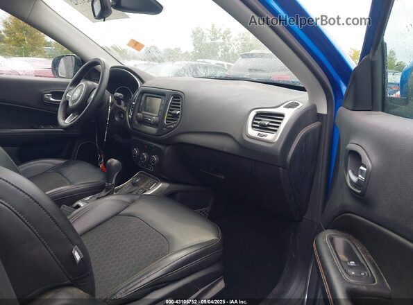 3C4NJDBB6JT479473 2018 JEEP COMPASS Blue 