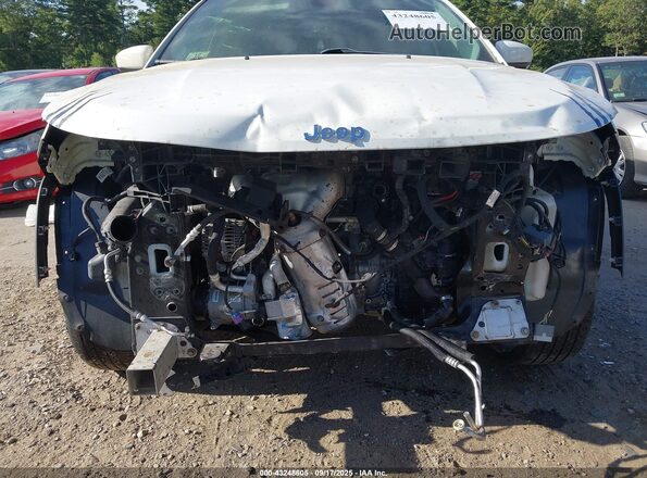 3C4NJDBB8KT594156 2019 JEEP COMPASS White Vista frontal