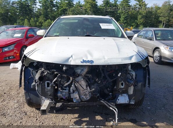 3C4NJDBB8KT594156 2019 JEEP COMPASS White Vista interior trasera