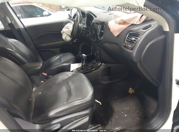 3C4NJDCB0LT154061 2020 JEEP COMPASS White Սալոնի դիմացի տեսք