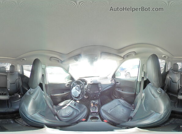3C4NJDCB1JT117307 2018 JEEP COMPASS White 