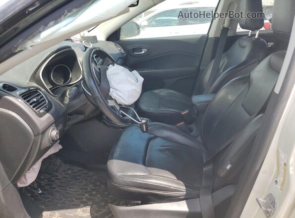 3C4NJDCB1JT117307 2018 JEEP COMPASS White 