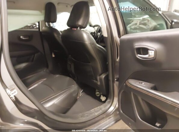 3C4NJDCB5LT163855 2020 JEEP COMPASS Gray Vista de la etiqueta del VIN